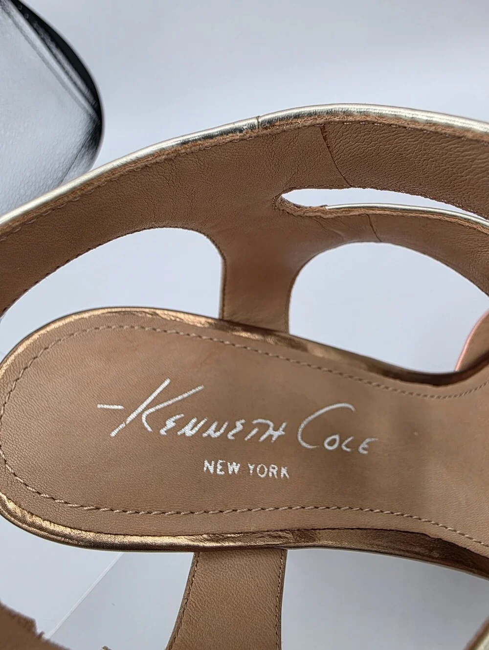 Kenneth‎ Cole Metallic Platform Wedge Sandals Gold Copper Leather 9